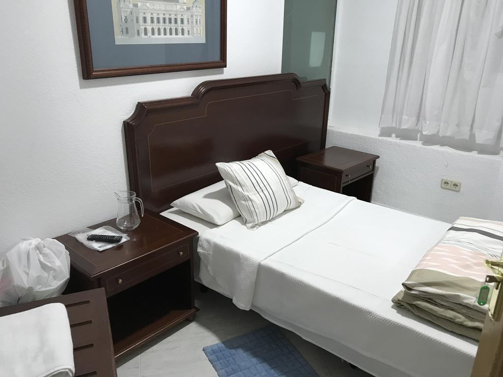 Hostal Lavapies Madrid Dış mekan fotoğraf