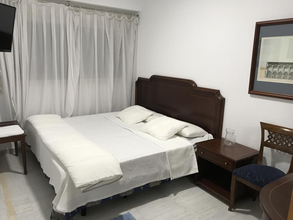 Hostal Lavapies Madrid Dış mekan fotoğraf