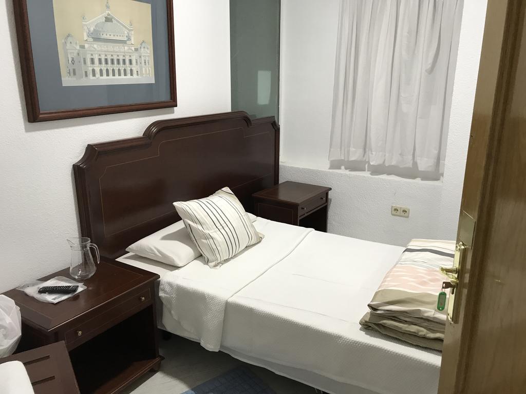 Hostal Lavapies Madrid Dış mekan fotoğraf