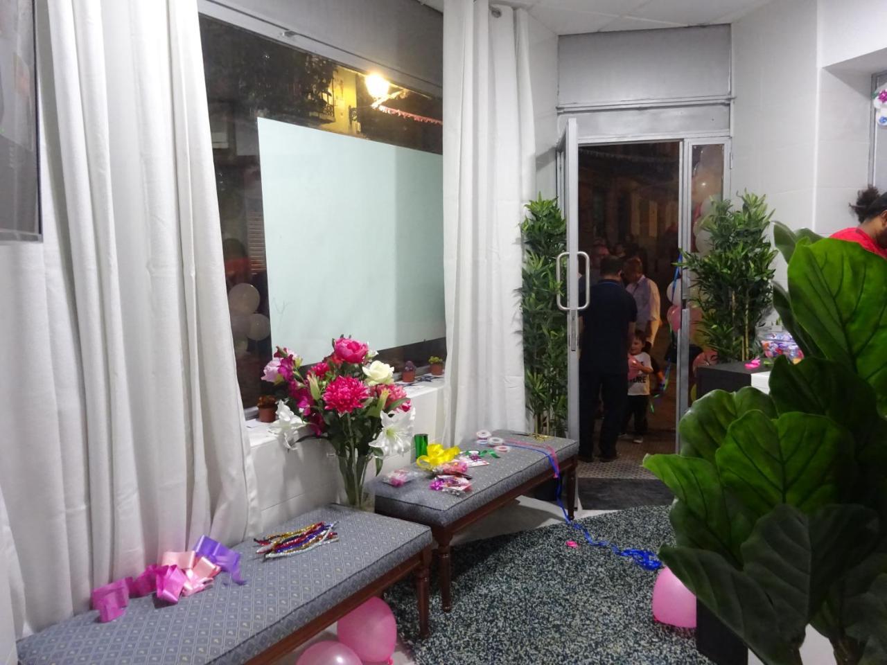 Hostal Lavapies Madrid Dış mekan fotoğraf
