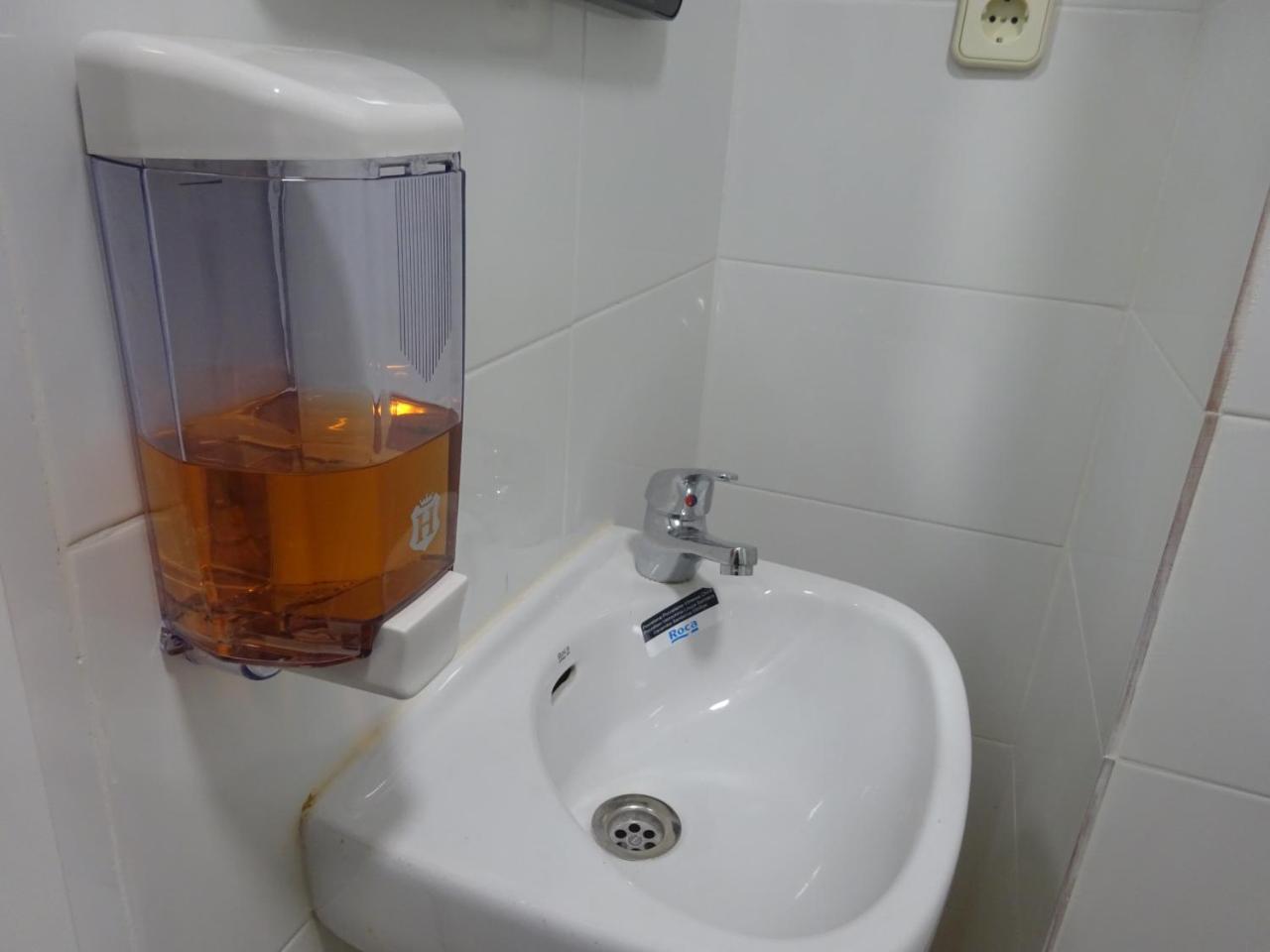 Hostal Lavapies Madrid Dış mekan fotoğraf