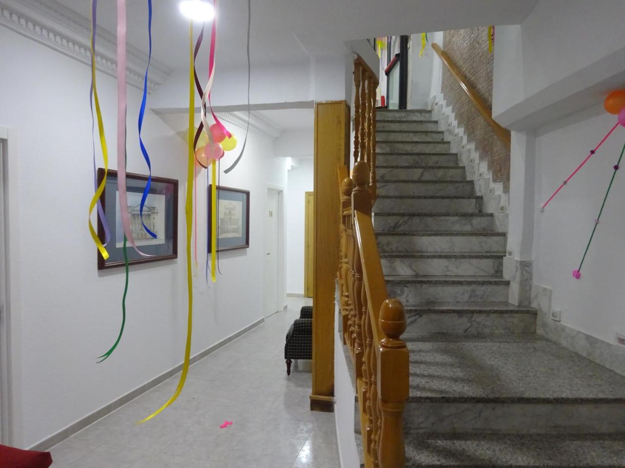 Hostal Lavapies Madrid Dış mekan fotoğraf