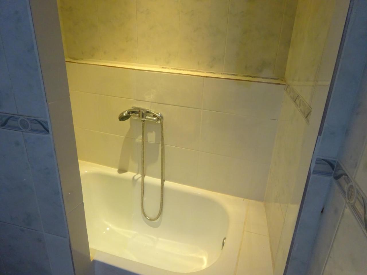 Hostal Lavapies Madrid Dış mekan fotoğraf